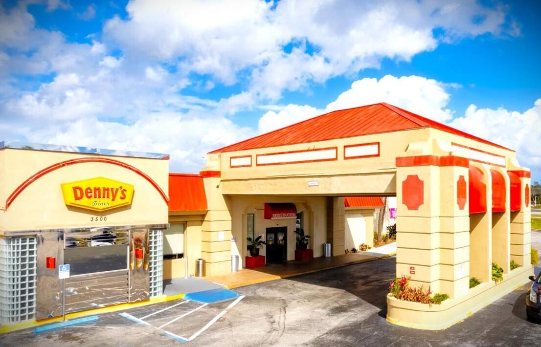 Space Coast Hotel Titusville Luaran gambar